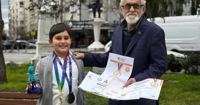 Torundan dedeye en güzel bayram hediyesi Kavaklı nın torunundan uluslararası 2 altın, 2 gümüş madalya İzmir Haberleri