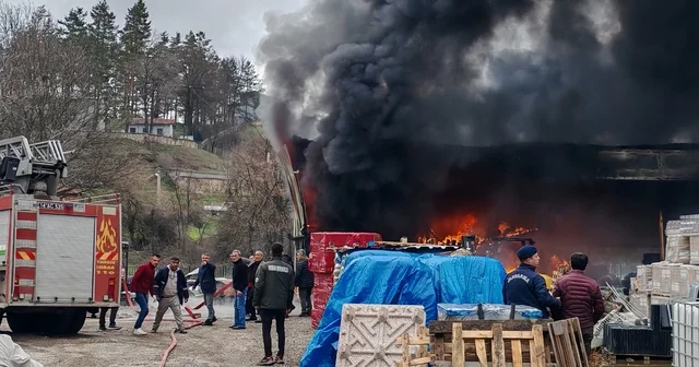 Yangın çıkan depoda zarar oluştu Bolu Haberleri