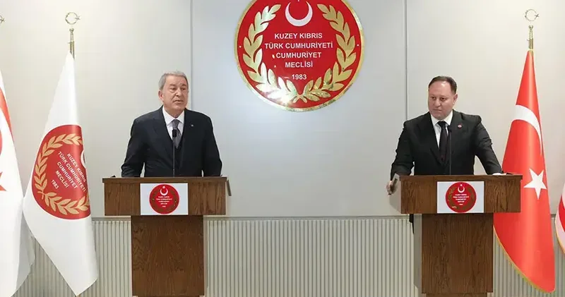 TBMM Milli Savunma Komisyonu Başkanı Akar, KKTC Cumhuriyet Meclisi Başkanı Öztürkler ile görüştü