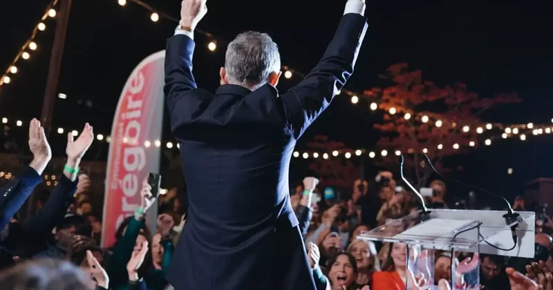 Paris te sol kazandı: Eski adalet bakanını yenen Emmanuel Gregoire belediye başkanı seçildi