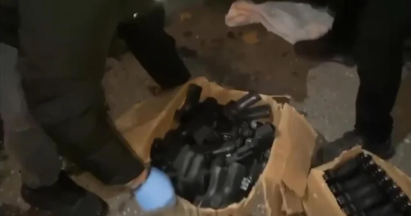 İstanbul da kaçak silah ticareti şüphelilerine operasyon