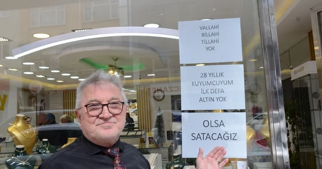 28 yıldır kuyumculuk yapıyor, ilk defa yok satıyor İbrahim Rafet Sünetci; 28 yıldır bu sektörün içerisindeyim, ilk defa yok sattım Altın düşmüş çıkmış bizim için fark etmiyor Bilecik Haberleri