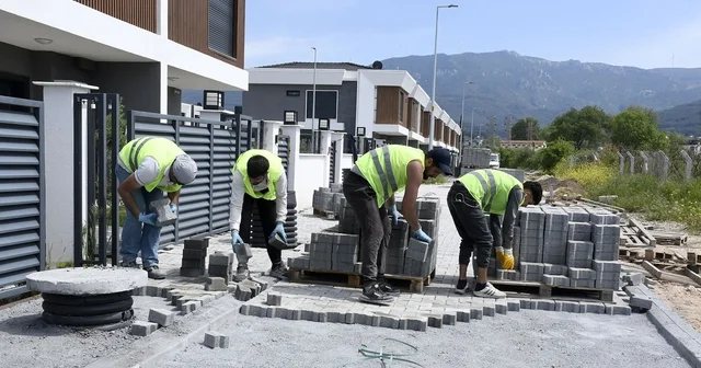 Kuşadası Belediyesi nden Davutlar Mahallesi ne kesintisiz hizmet Aydın Haberleri