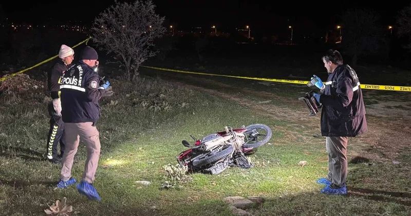 Uşak ta devrilen motosikletin sürücüsü öldü