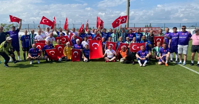 Futbol sahasında dostluklar rüzgarı esti Afyonkarahisar Haberleri