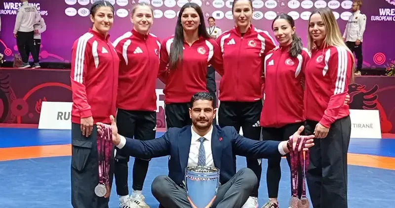 Taha Akgül: Kadınlarımız bizim başımızın tacı, onlar bizim her şeyimiz