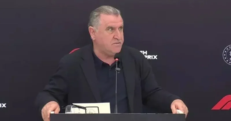 Bakan Bak a gençler hep bunu soruyormuş: Müthiş diyerek açıkladı