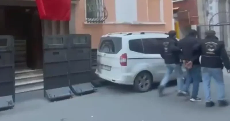 Yer: İstanbul! Masadaki telefonu çalan şüpheli tutuklandı