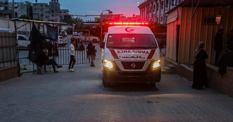 Katil İsrail’in Gazze’ye saldırısında ikizlere hamile anne ve 2 çocuğu hayatını kaybetti