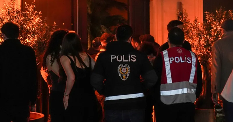 Kadıköy de 12 mekana baskın! 107 kişiye gözaltı kararı verildi