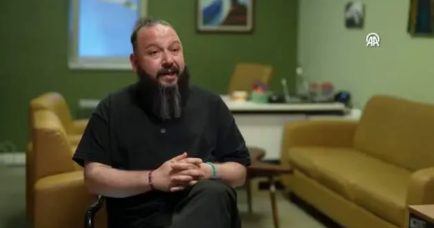 Roman tiyatrocudan Gırgiriye gibi oyunların Romanları değersiz gösterdiği eleştirisi