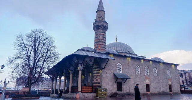Erzurum da bin 635 camide bin 680 din görevlisi görev yapıyor Erzurum Haberleri