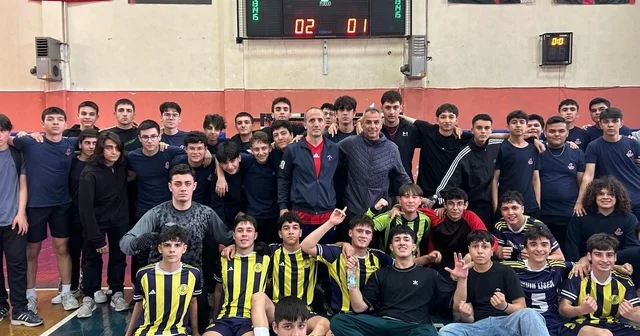 Aydın Lisesi futsal takımı il finaline yükseldi Aydın Haberleri