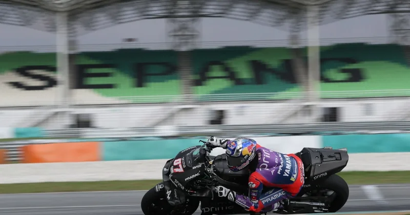 Toprak Razgatlıoğlu kaza yaptı, yarışı yarım bıraktı Sözcü Gazetesi