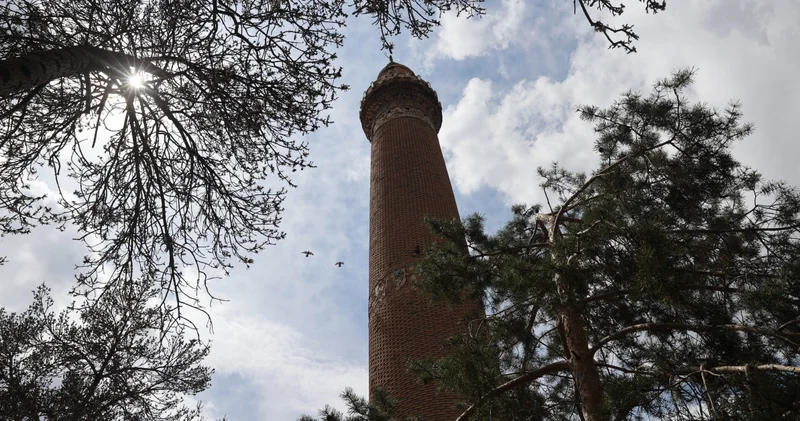Sivas taki eğik minareli Ulu Cami ye tarihinin en kapsamlı restorasyonu