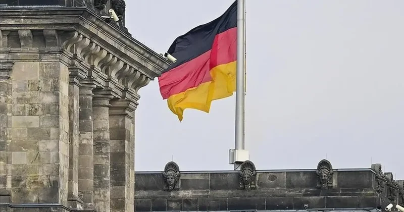Almanya da casusluk soruşturması! Bakanlar, Meclis Başkanı, diplomatlar hedefte