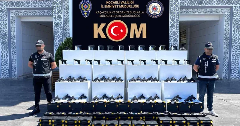 Kocaeli de silah kaçakçılığı operasyonu: 60 adet ruhsatsız tabanca yakalandı