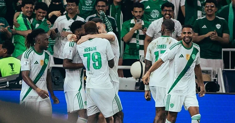 Merih Demiral tarihe geçti: Asya Şampiyonlar Ligi üst üste 2. kez Al Ahli nin!