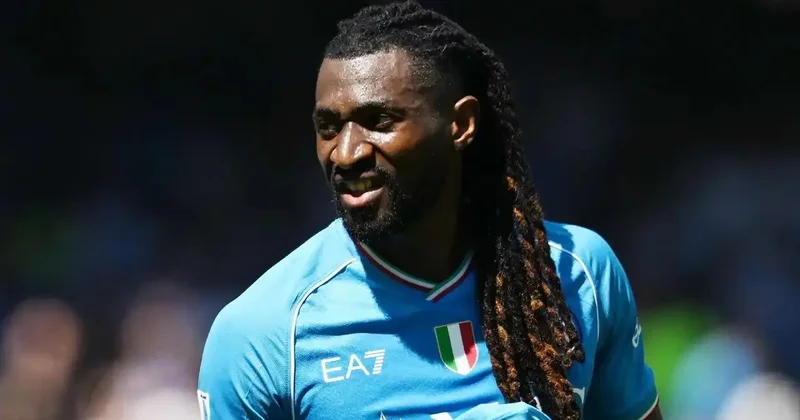 Napoli’nin yıldızı için İstanbul derbisi! İşte transferi bitirecek rakam