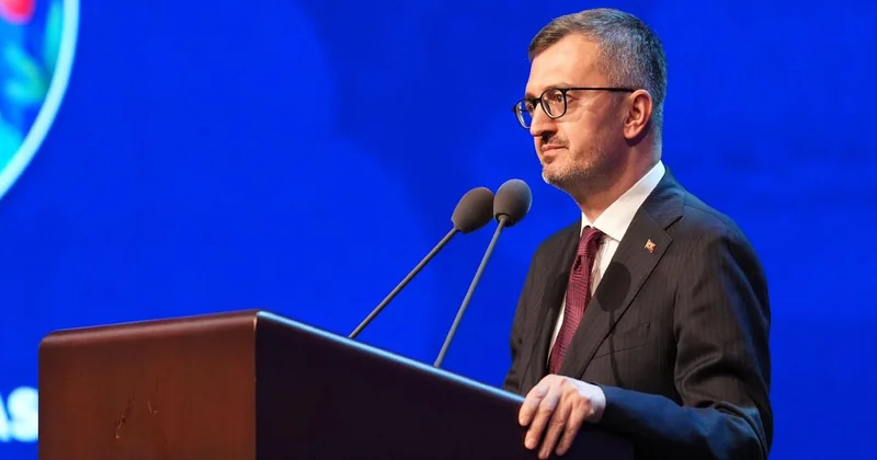 İletişim Başkanı Duran, Necip Fazıl Kısakürek i vefatının 43 üncü yılında andı