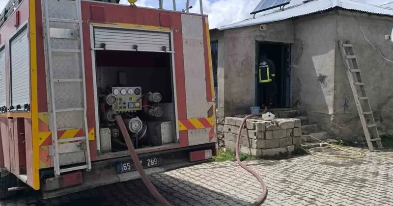 Van’da ev yangını