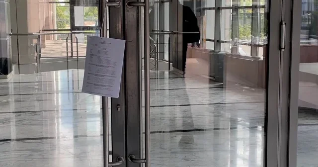 CHP Genel Merkezi girişine mutlak butlan kararı asıldı VİDEO İZLE