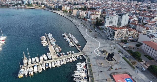 Kurban Bayramı nda Çanakkale de doluluk oranı yüzde 100 e ulaşacak Çanakkale turizminde Kurban Bayramı yoğunluğu ÇATOD Başkanı Nilgün Gökser: Kurban Bayramı nda doluluk oranının yüzde 100 e ulaşmasını bekliyoruz Çanakkale Haberleri