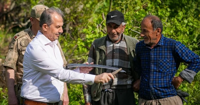 Vali Taşyapan, Kazan Vadisi nde halkla buluştu Hakkari Haberleri