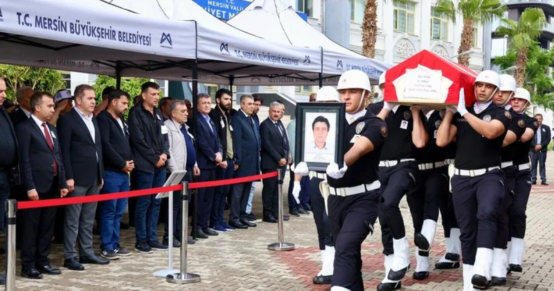 Mersin’de evinde geçirdiği kalp krizi sonrası hayatını kaybeden polis memuru defnedildi Son dakika haberleri