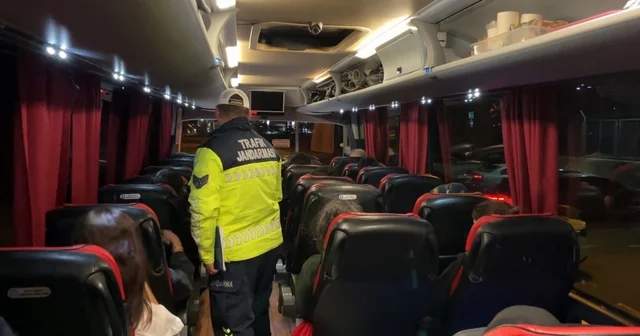 Sivil trafik jandarmaları şehirlerarası otobüslerde Aksaray Haberleri