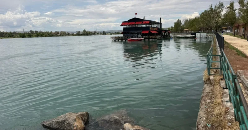 Baraj kapakları açıldı, Fırat ta su seviyesi 6 metre yükseldi! Son dakika haberleri