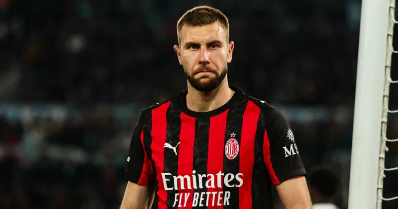Fenerbahçe ve Galatasaray ın transfer derbisi: Strahinja Pavlovic