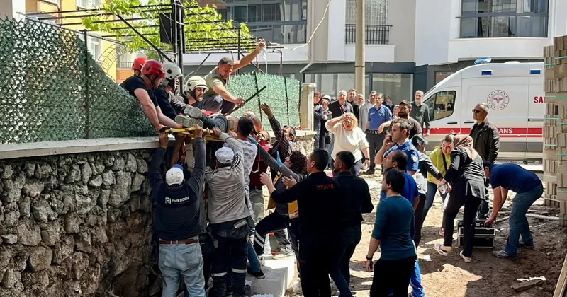 4’üncü kattan düşen işçinin sırtına demir saplandı!