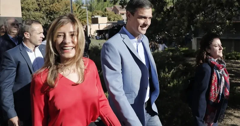 Ülke tarihinde bir ilk! First Lady nin pasaportuna el koyuldu: 24 yıl hapsi isteniyor