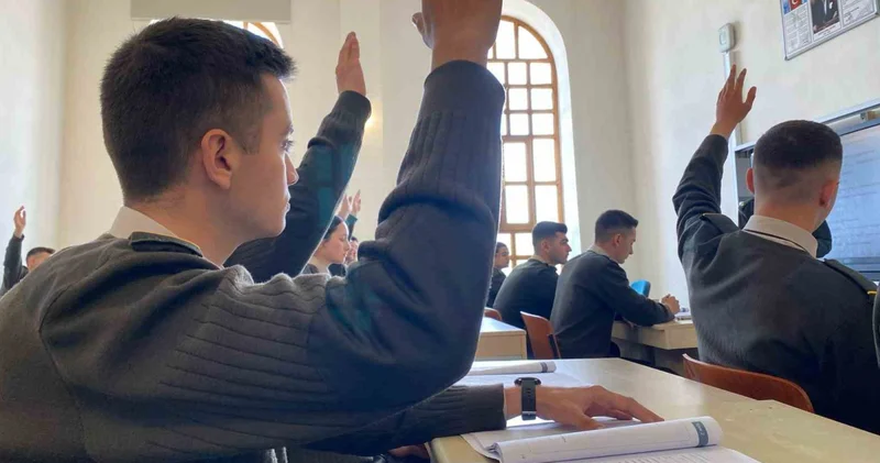 SON DAKİKA MSÜ TABAN PUANLARI AÇIKLANDI! 2026 MSÜ Kara Deniz Hava Harp Okulu Astsubay Meslek Yüksekokulu taban puanları