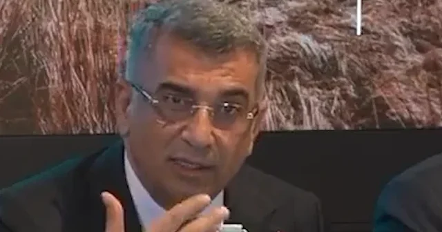 CHP’li Gürsel Erol Londra’da hükümetin deprem performansını övdü: Bu bir başarı hikayesidir VİDEO İZLE