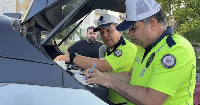 Şüphe üzerine durdurulan sürücü 1.06 promil alkollü çıktı Sürücüye alkollü araç kullanmak suçundan 25 bin TL idari para cezası yazıldı Kayseri Haberleri Habertürk Yerel Haberler