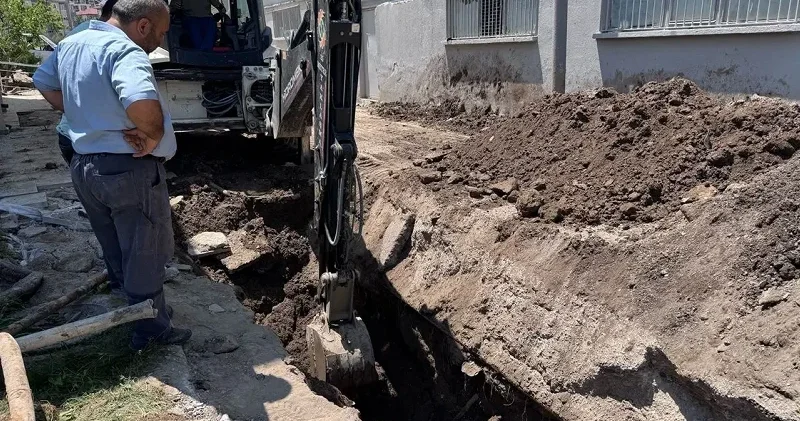 Isparta da göçük altında kalan işçi yaralandı Gündem Haberleri