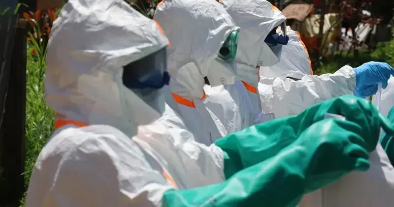 Fransa da Ebola vakasıyla temas ettiği düşünülen 5 kişi karantinaya alındı