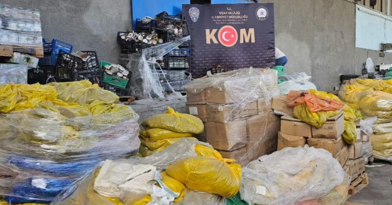 Uşak ta son kullanma tarihi geçmiş 29 ton çikolata ele geçirildi