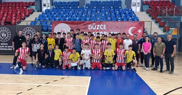 Gençler B futsal mahalli müsabakaları sona erdi Düzce Haberleri Habertürk Yerel Haberler