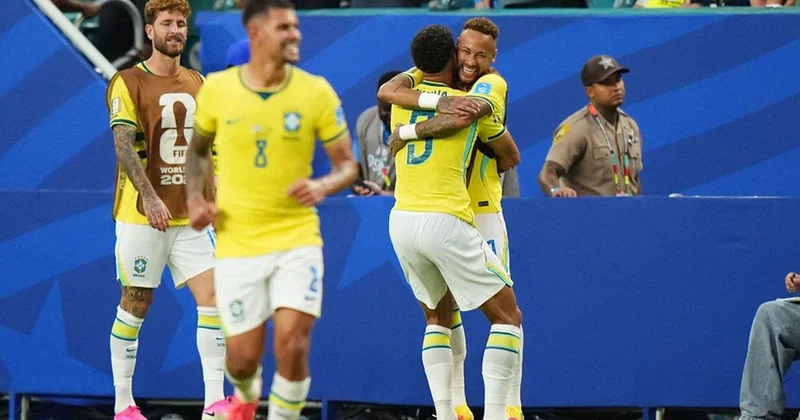 Neymar 981 gün sonra geri döndü! Brezilya 3 golle lider