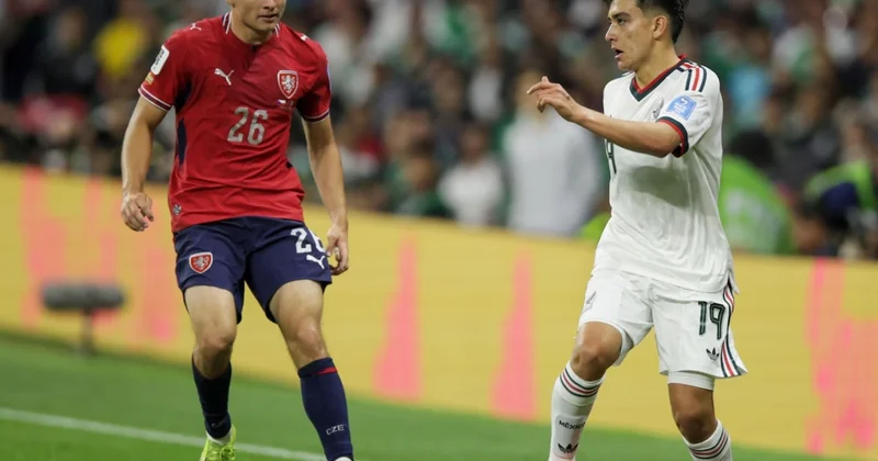 Dünya Kupası nda Meksika rüzgarı! Efsane kaleci Messi ve Ronaldo yu yakaladı Sözcü Gazetesi