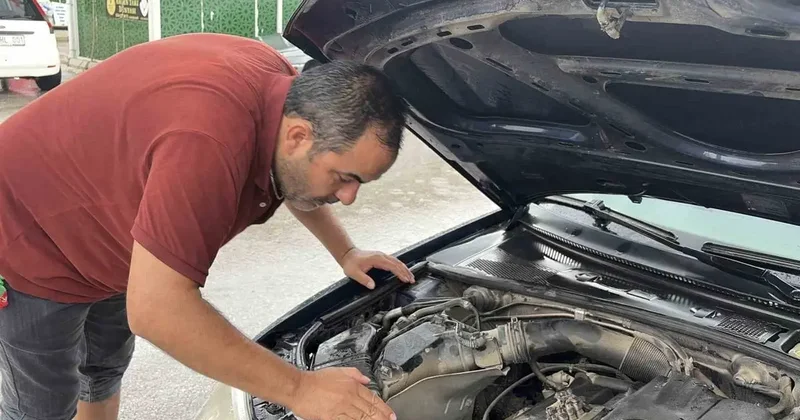 Şiddetli yağış Osmaniye’yi vurdu, araçlar ve iş yerleri sular altında kaldı