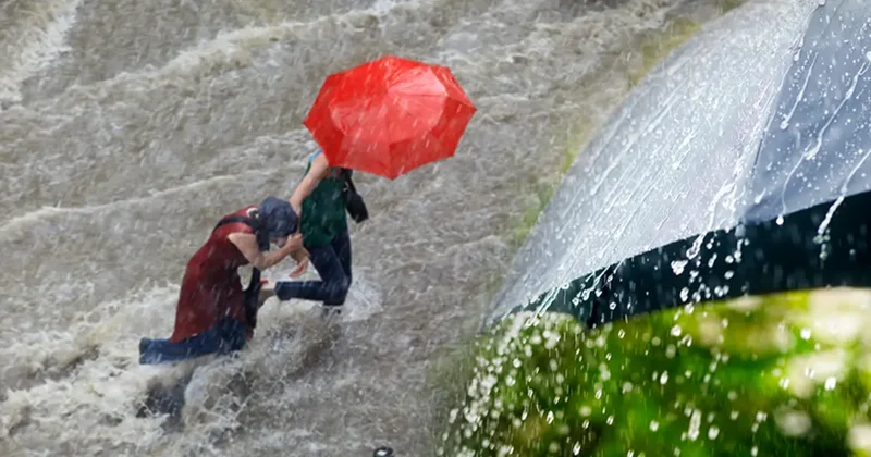 İstanbul da 21 yıl sonra bir ilk! Meteoroloji uyardı: 35 ile sarı ve turuncu kodlu alarm
