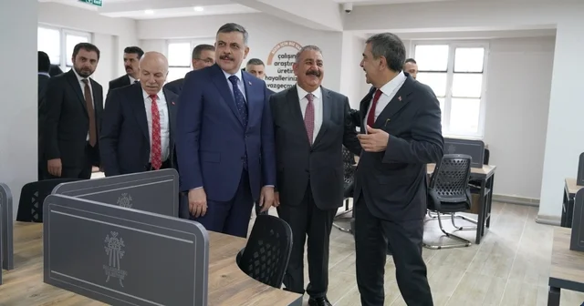 Bakan Çiftçi ve Bakan Tekin den Palandöken Belediyesi ne övgü Palandöken in mahalle konakları bakanlardan takdir topladı Erzurum Haberleri Habertürk Yerel Haberler