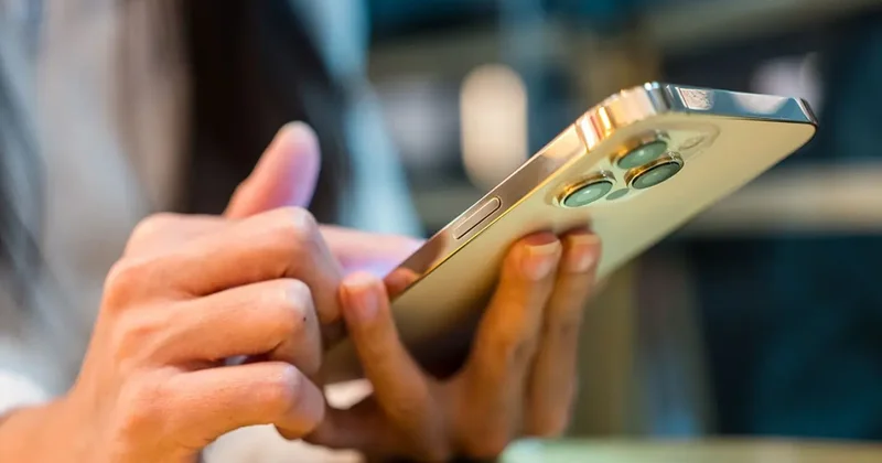 Bunu kimse beklemiyordu: Taksidini ödemezsen iPhone un kilitleniyor!
