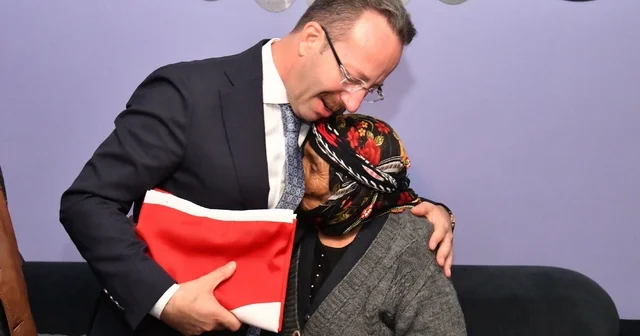 Vali Yamlı, Şehit yakınının mesajına kayıtsız kalmadı; Aileyi evinde ziyaret etti Ardahan Haberleri Habertürk Yerel Haberler