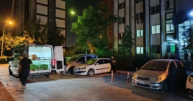 Boşanma kararı kanlı bitti: Karısını uykusunda öldürdü Cinayetin ardından kaçan şüpheli, olaydan 30 dakika sonra yakalandı Adana Haberleri Habertürk Yerel Haberler