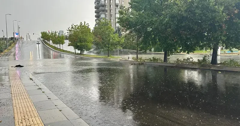 Ankara’da sağanak etkili oldu